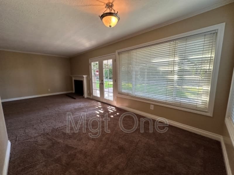 Corona House: 1370 Garnet St.