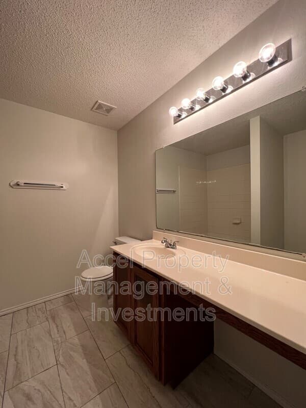 McAllen House: 5408 N. 35th St.