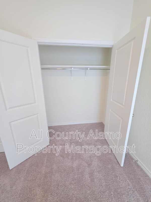 San Antonio House: 4823 Pico Pico St.