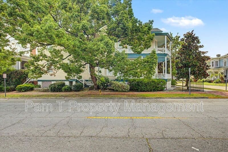 Savannah Condo: 402 E Park Ave