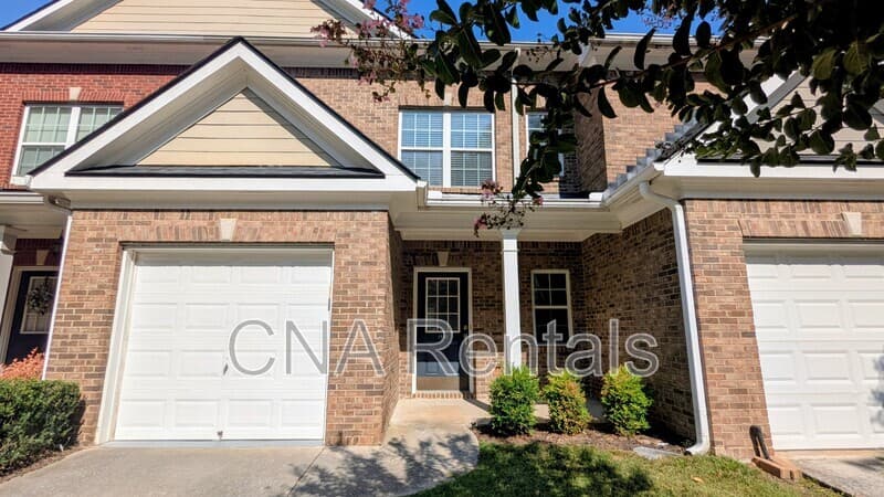 Kennesaw Townhome: 1747 Oakbrook Ln