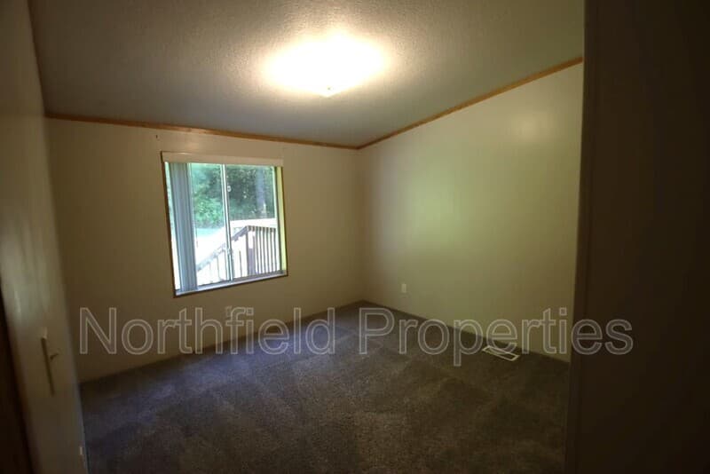 Tulalip House: 12105 26th Ave NE