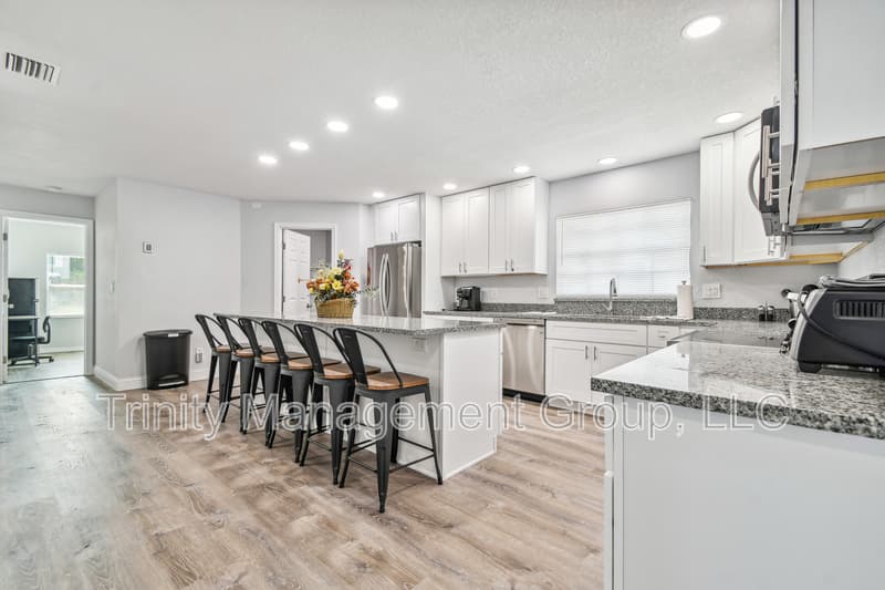 Tarpon Springs Condo: 380 Jeru Blvd - Room 6