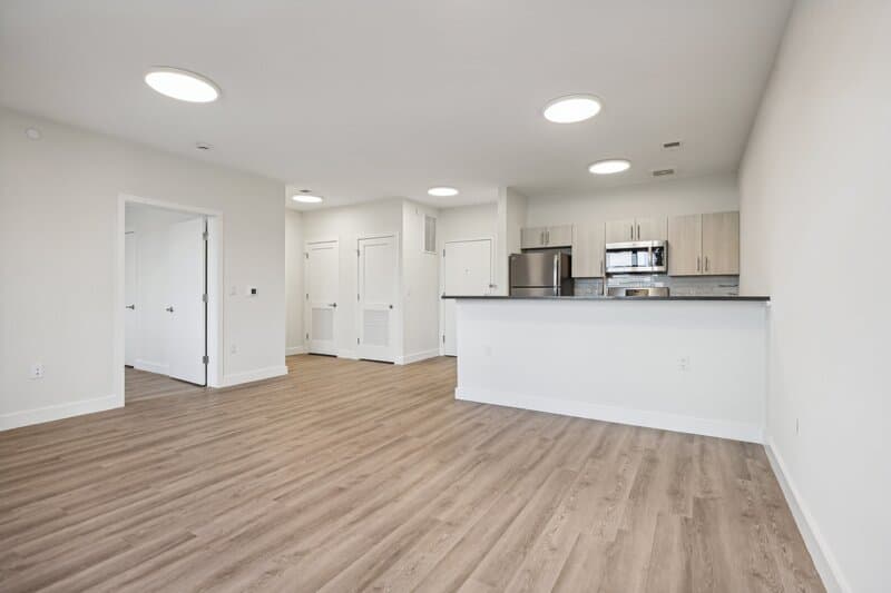 Orange Condo: 49s Day St. - 419