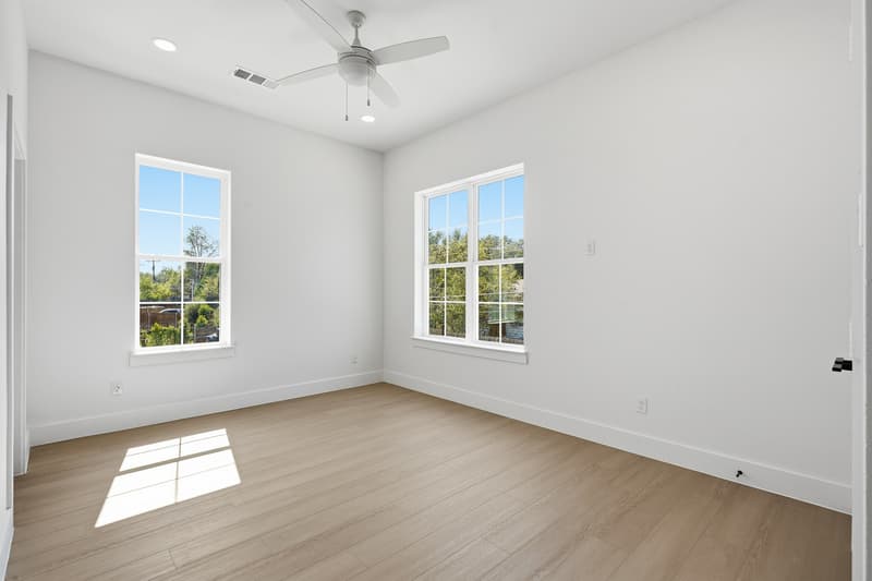 Fort Worth House: 3204 McCart Avenue