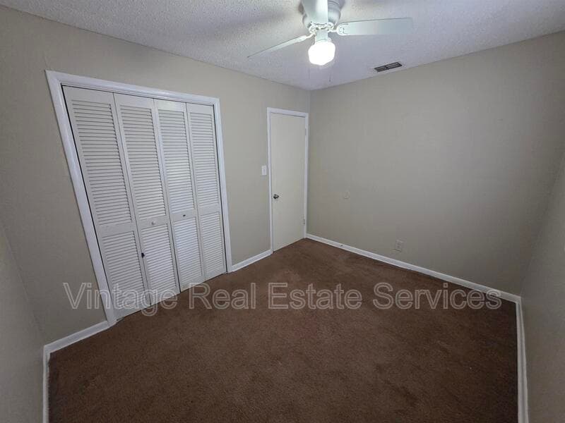 Tampa House: 1512 W Comanche Ave