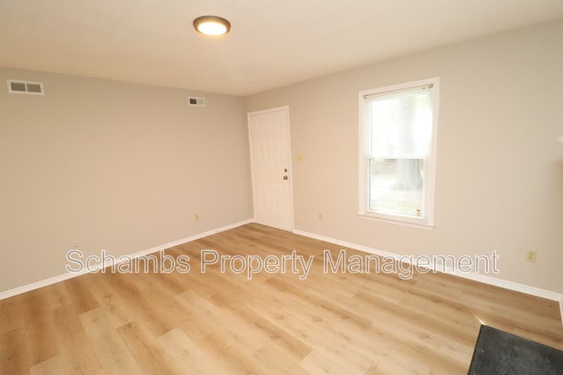 Raleigh Condo: 3901 Lexington Dr