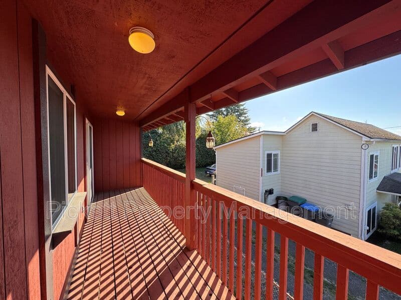 Bremerton Condo: 1132 Scott Ave