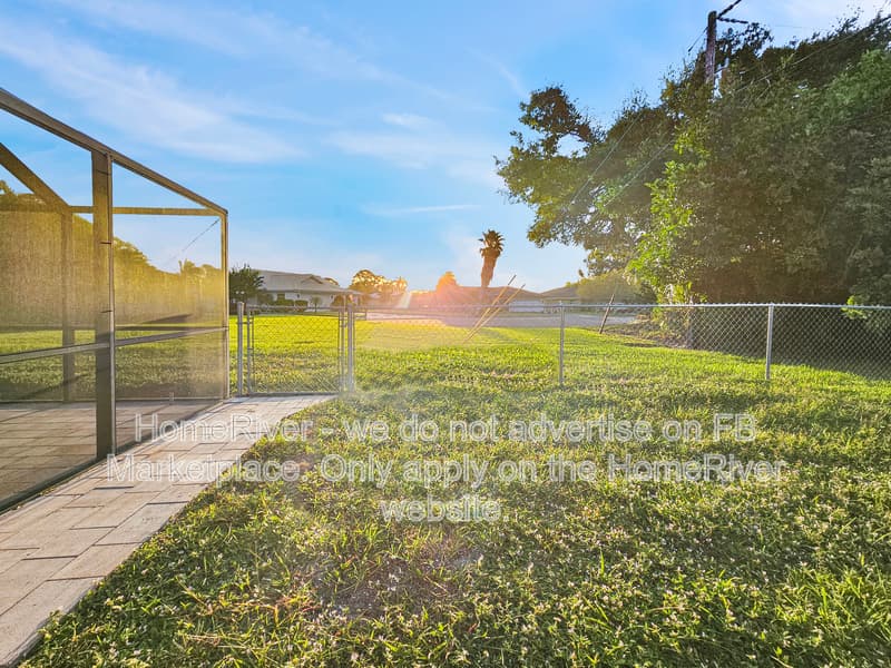 Nokomis House: 420 Signorelli Dr
