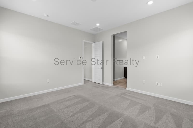 Scottsdale House: 17144 N 50th Pl