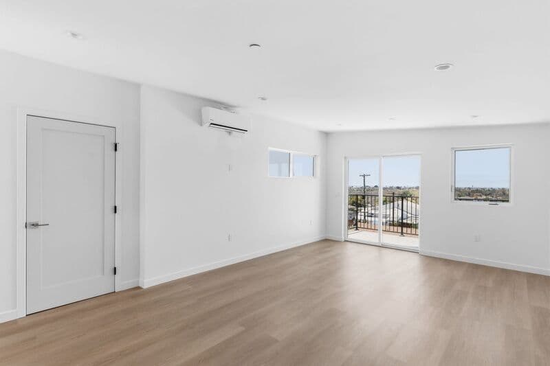 San Diego Condo: 6638 Valjean Ct.