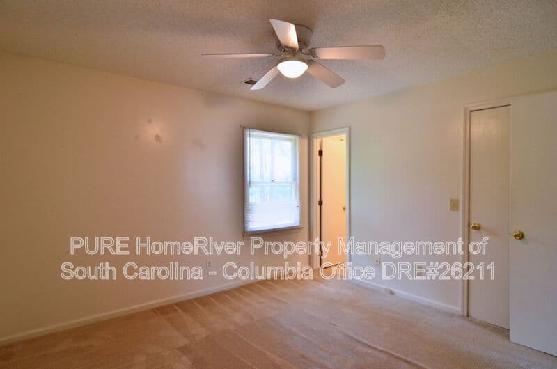 Columbia House: 22A Prices Ct