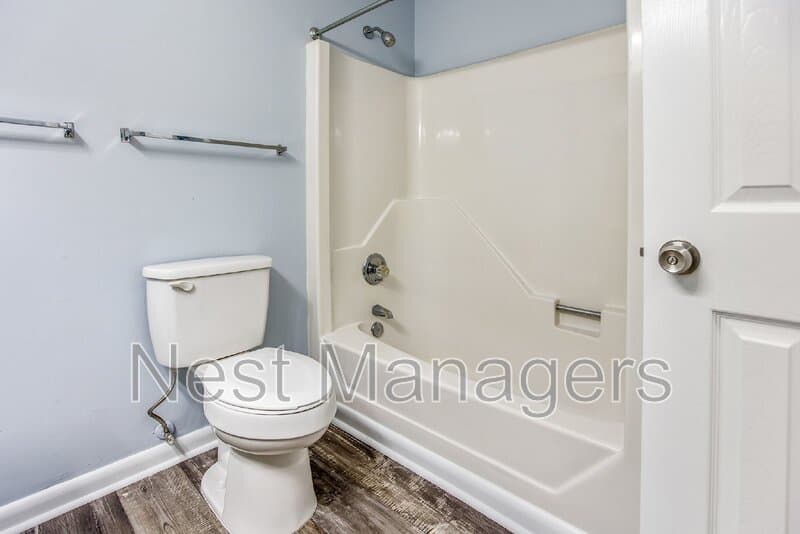 Fayetteville House: 124 Golf Drive