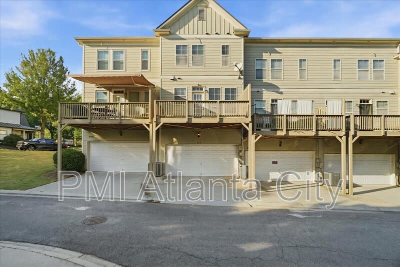 Suwanee Townhome: 4428 Grove Field Park NW