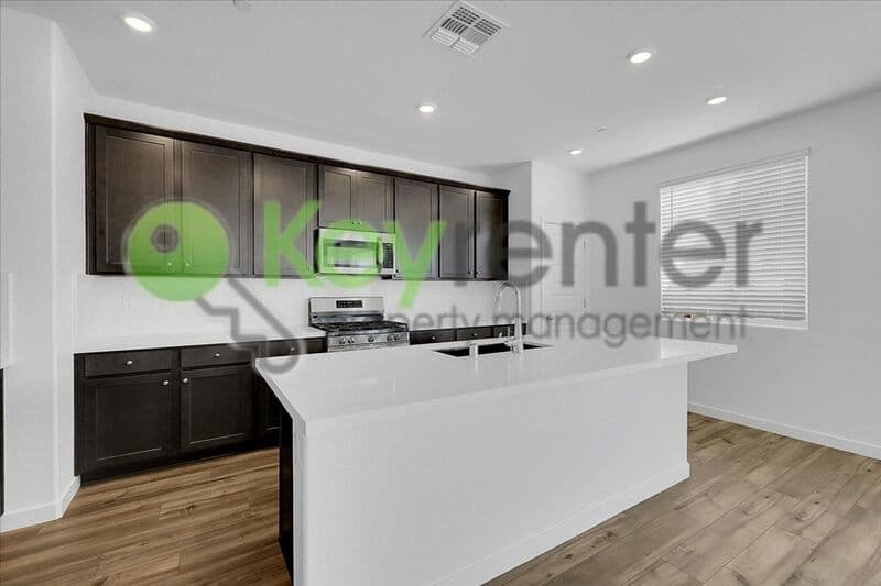 Plumas Lake House: 2061 Hesperian Drive