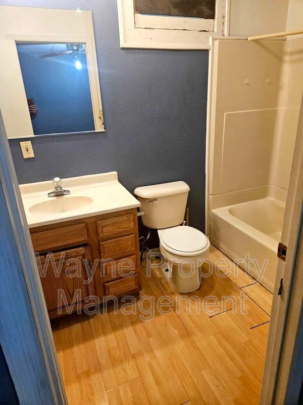 Webster City Condo: 546 2nd St