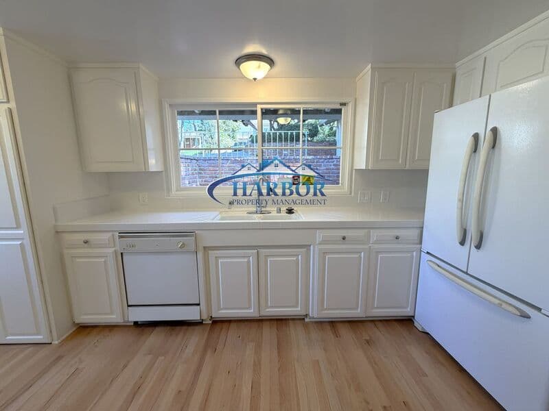 Palos Verdes Estates House: 2512 Via Anita