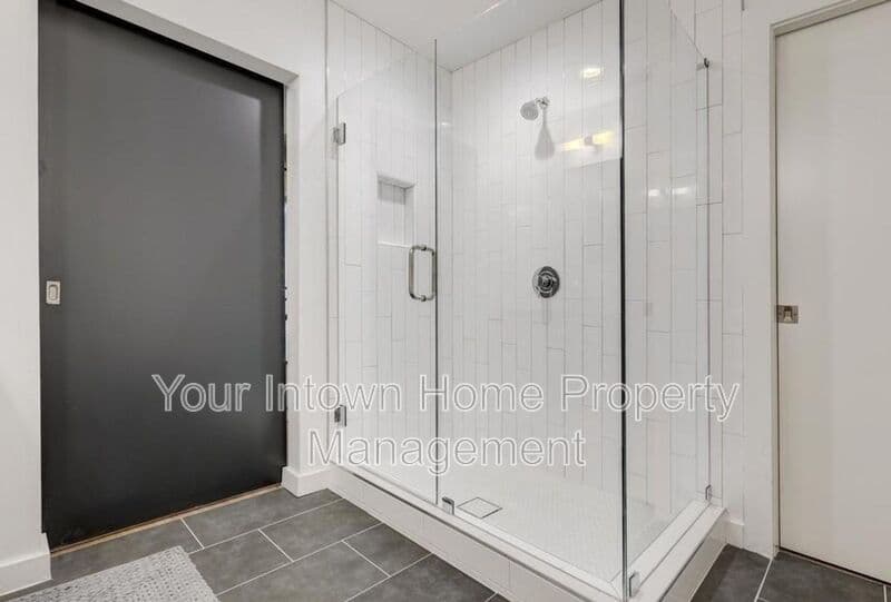 Atlanta Condo: 260 18th St NW