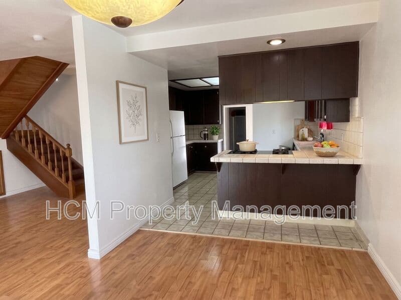 Long Beach House: 2605 E. Washington St.