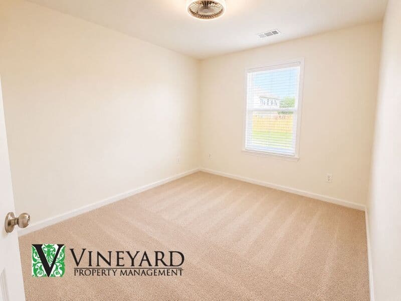 Kennesaw House: 414 Darter Drive NW