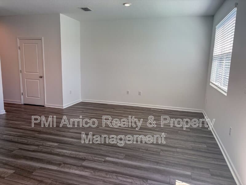 Gibsonton Townhome: 6371 Kay Morgan Lane