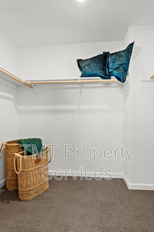 Sacramento Townhome: 31 Advantage Court
