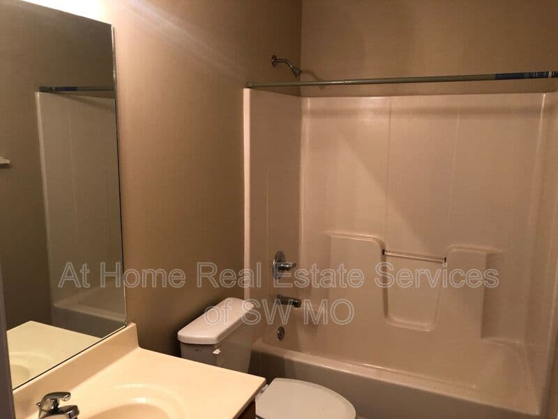 Willard Condo: 302A Excalibur Ct