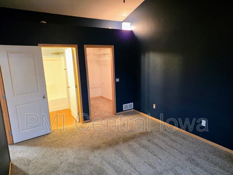 Johnston Townhome: 5570 Boston Ct