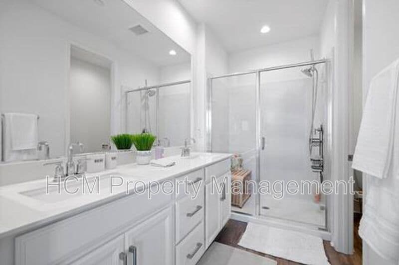Irvine House: 102 Keeper