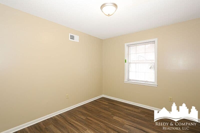 Bartlett House: 3234 Lichen Dr