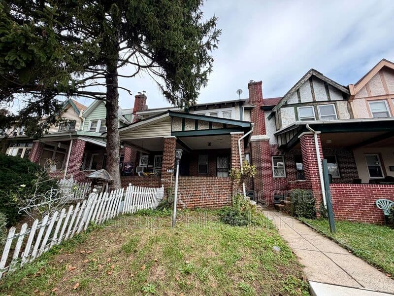 Philadelphia House: 7207 Sommers Rd