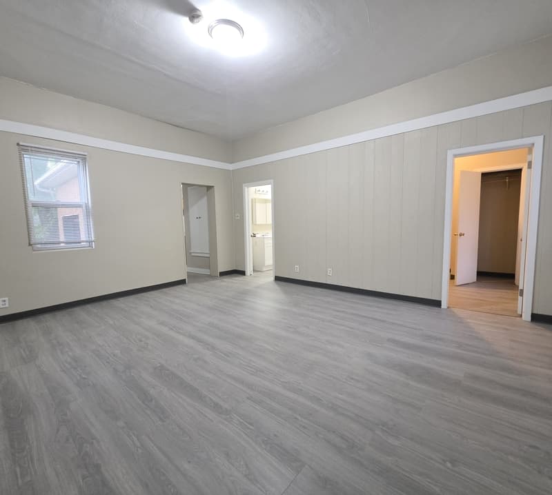 Fond du Lac Condo: 149 Central Avenue
