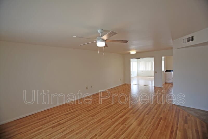 Sun City House: 9859 West Emberwood Drive
