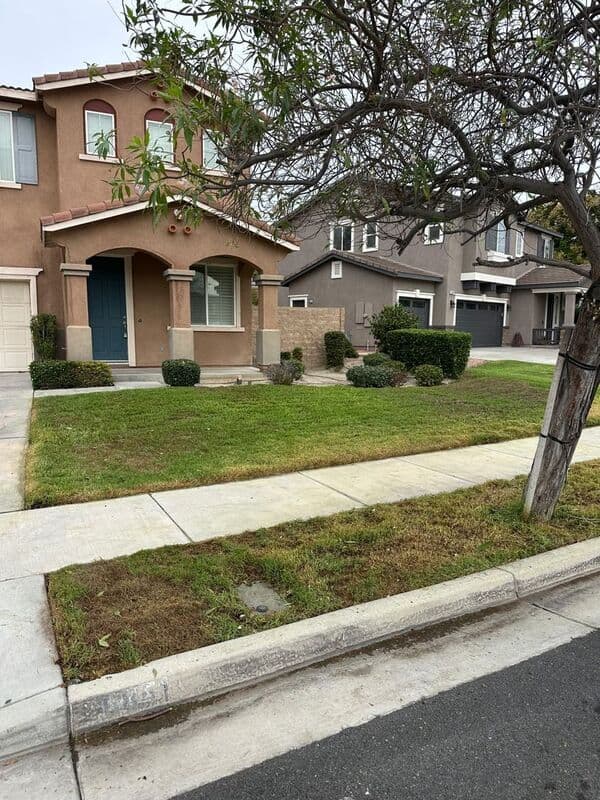 Eastvale House: 6851 Lokai Ct