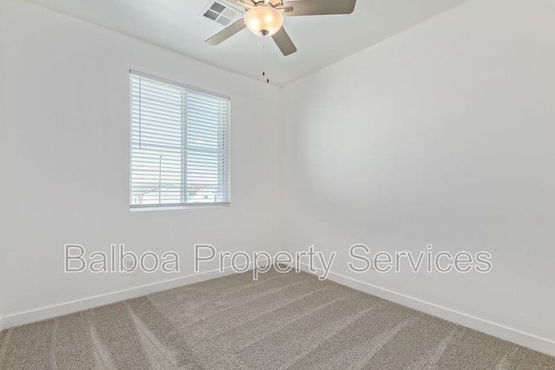 Mesa Townhome: 3230 E Thomas Rd