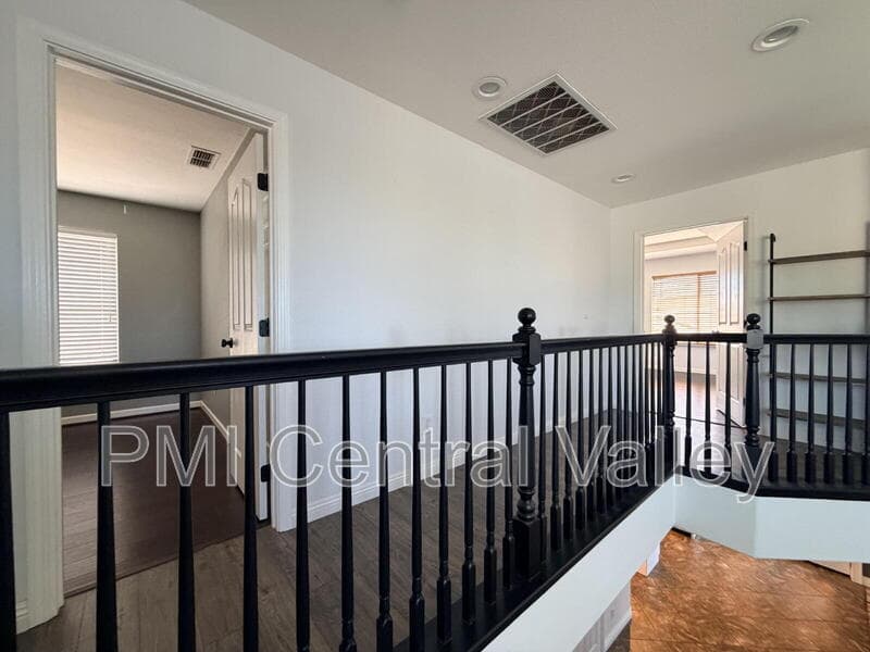 Lathrop House: 108 Hornfels Ave