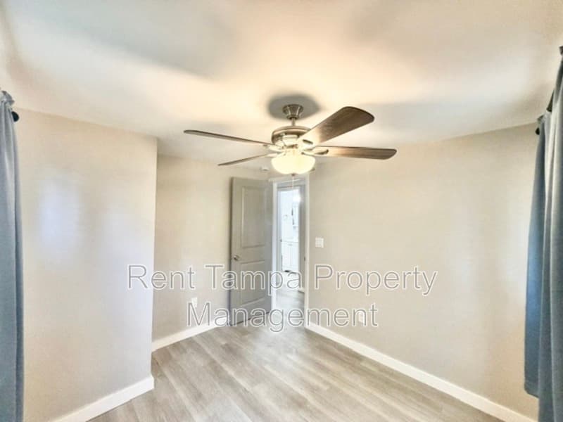 St. Petersburg Condo: 428 90th Avenue North