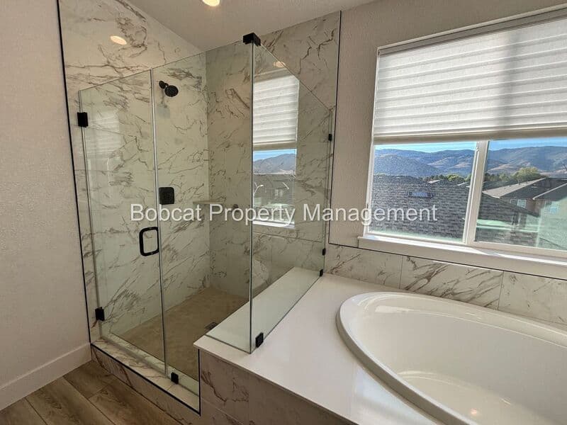 Carson City House: 1128 Grove St