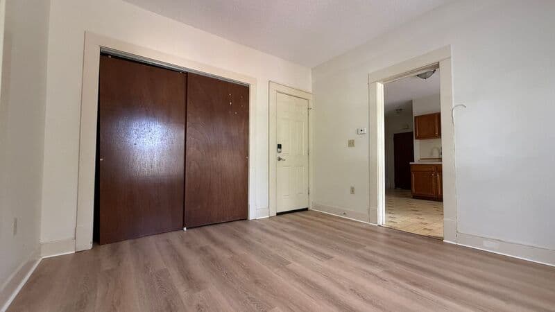 Springfield Condo: 680 Carew St