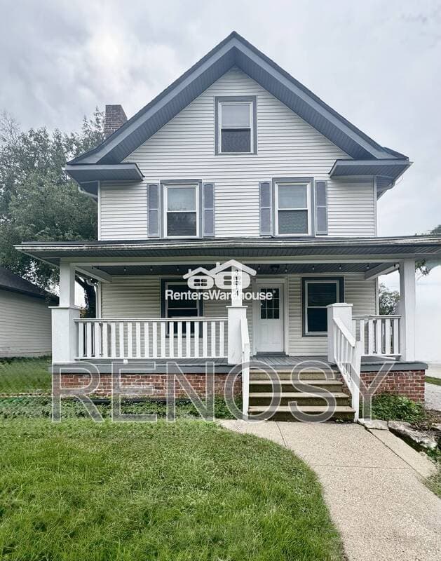 Des Moines House: 3114 School Street
