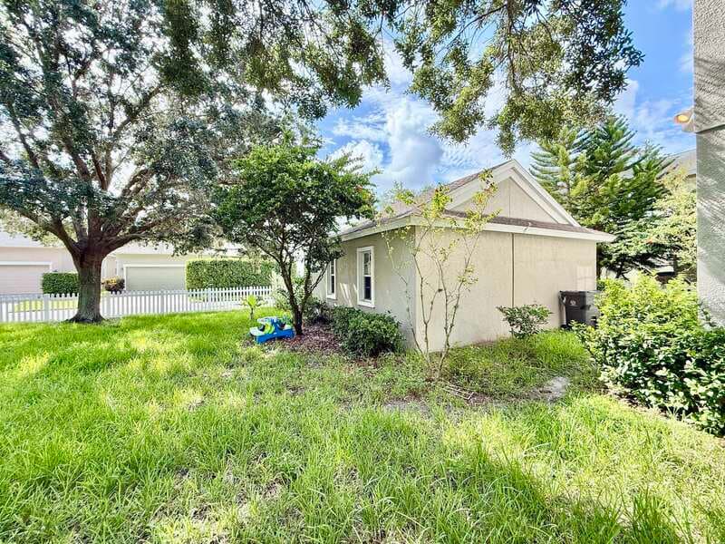 Lithia House: 16221 Bridgewalk Drive
