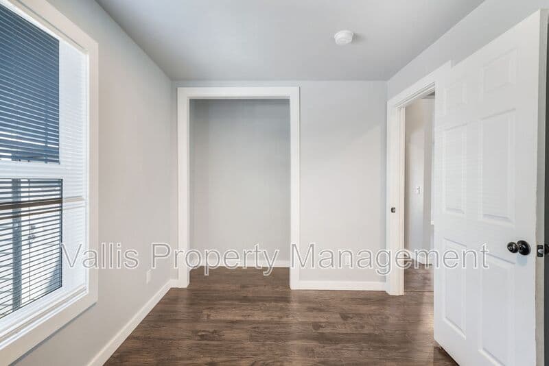 Independence House: 415 South 11th Street