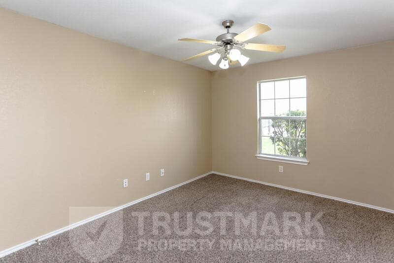 Killeen House: 5406 Shawn Dr
