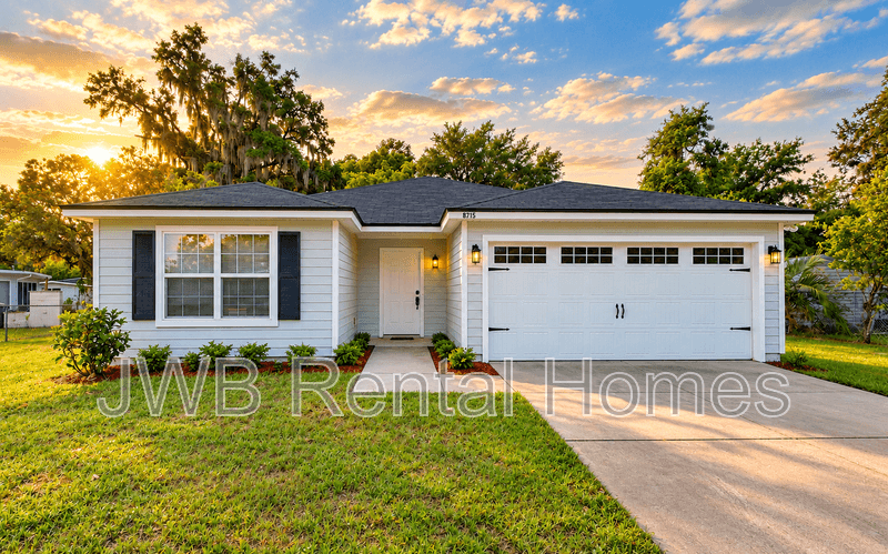 Jacksonville House: 8715 Samona Dr W