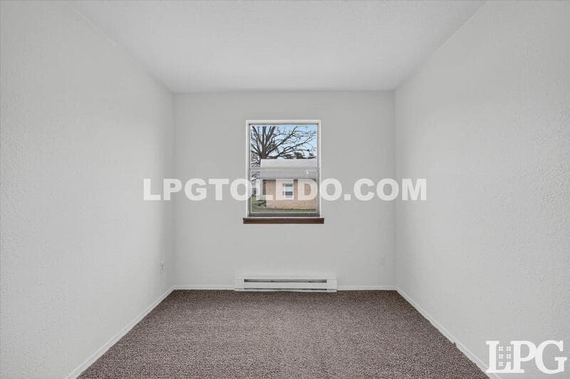 Toledo Condo: 1220 Bedford Woods Dr.-16