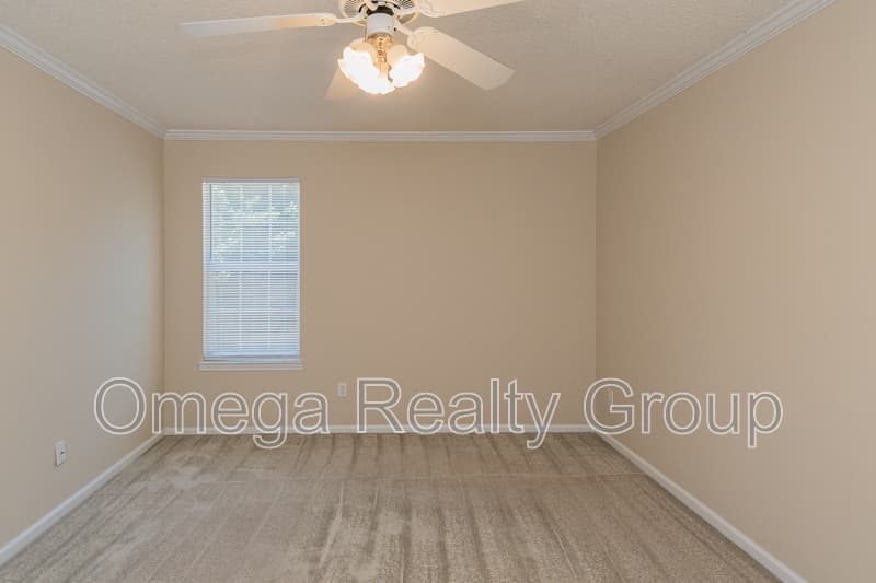 Pinson House: 6450 Kimberly Loop