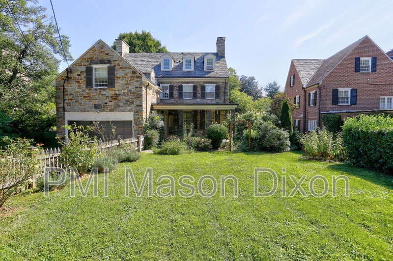 Baltimore House: 5304 Springlake Way