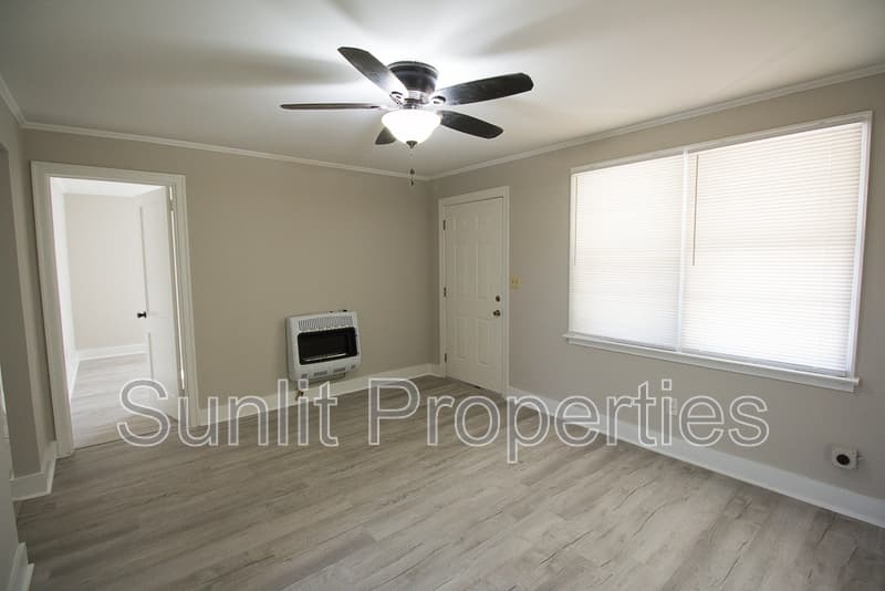 Athens House: 2590 Danielsville Rd