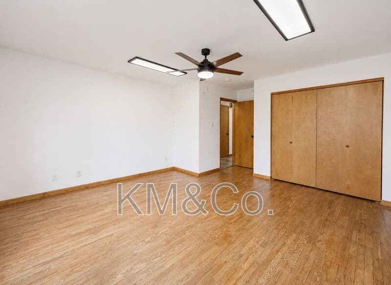 Hillsboro House: 535 Elm Street