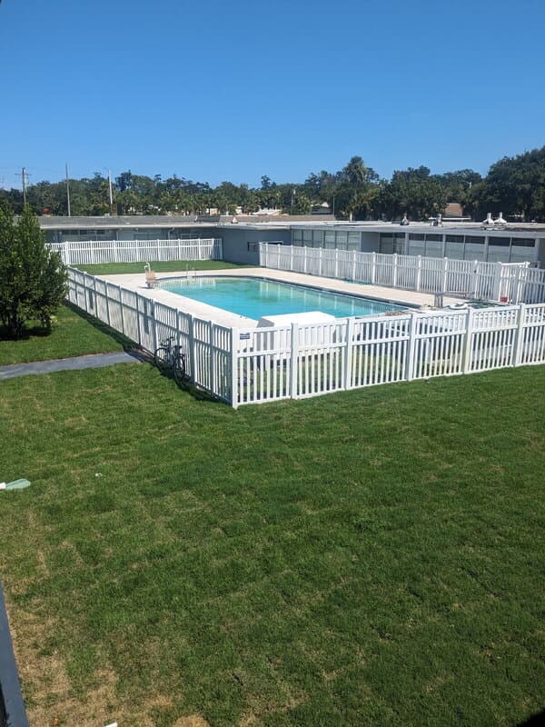 Holly Hill Condo: 1202 Ridgewood Ave